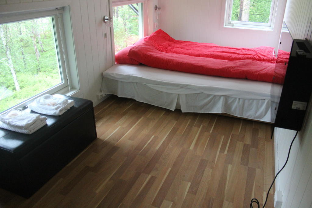 Birk Bed & Birds Bed & Breakfast Svanvik Ruang foto
