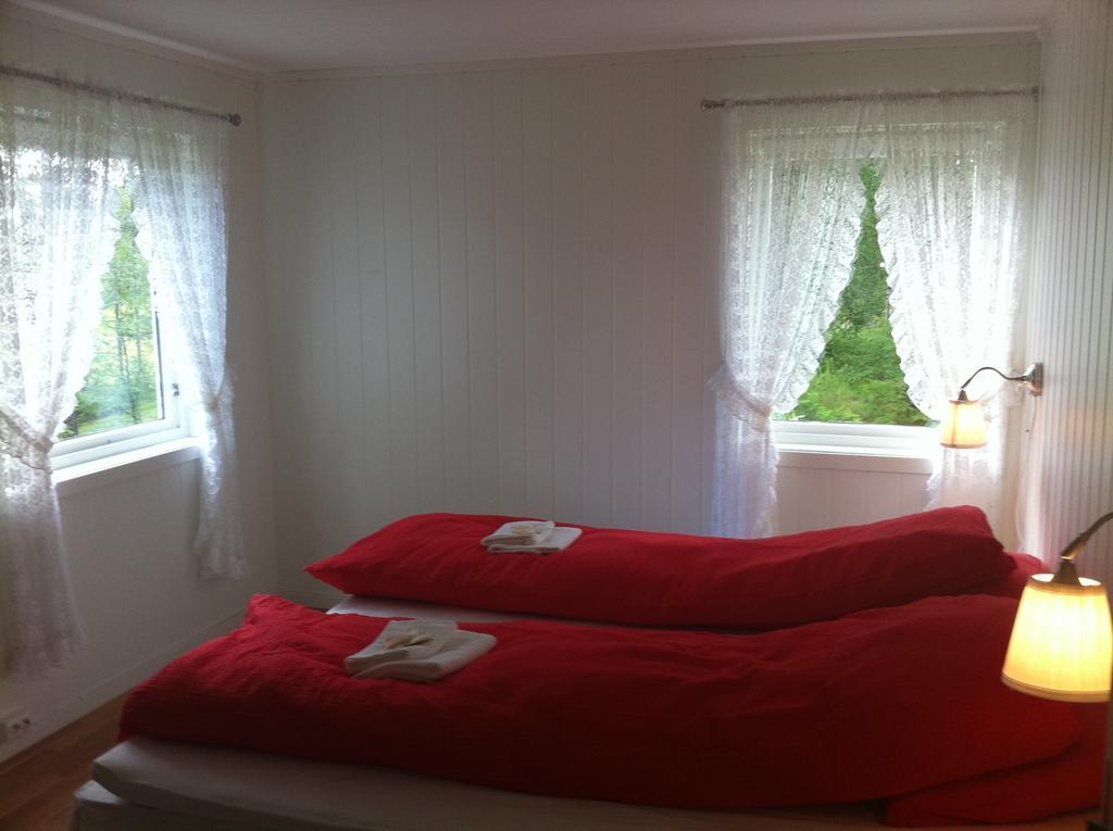 Birk Bed & Birds Bed & Breakfast Svanvik Ruang foto